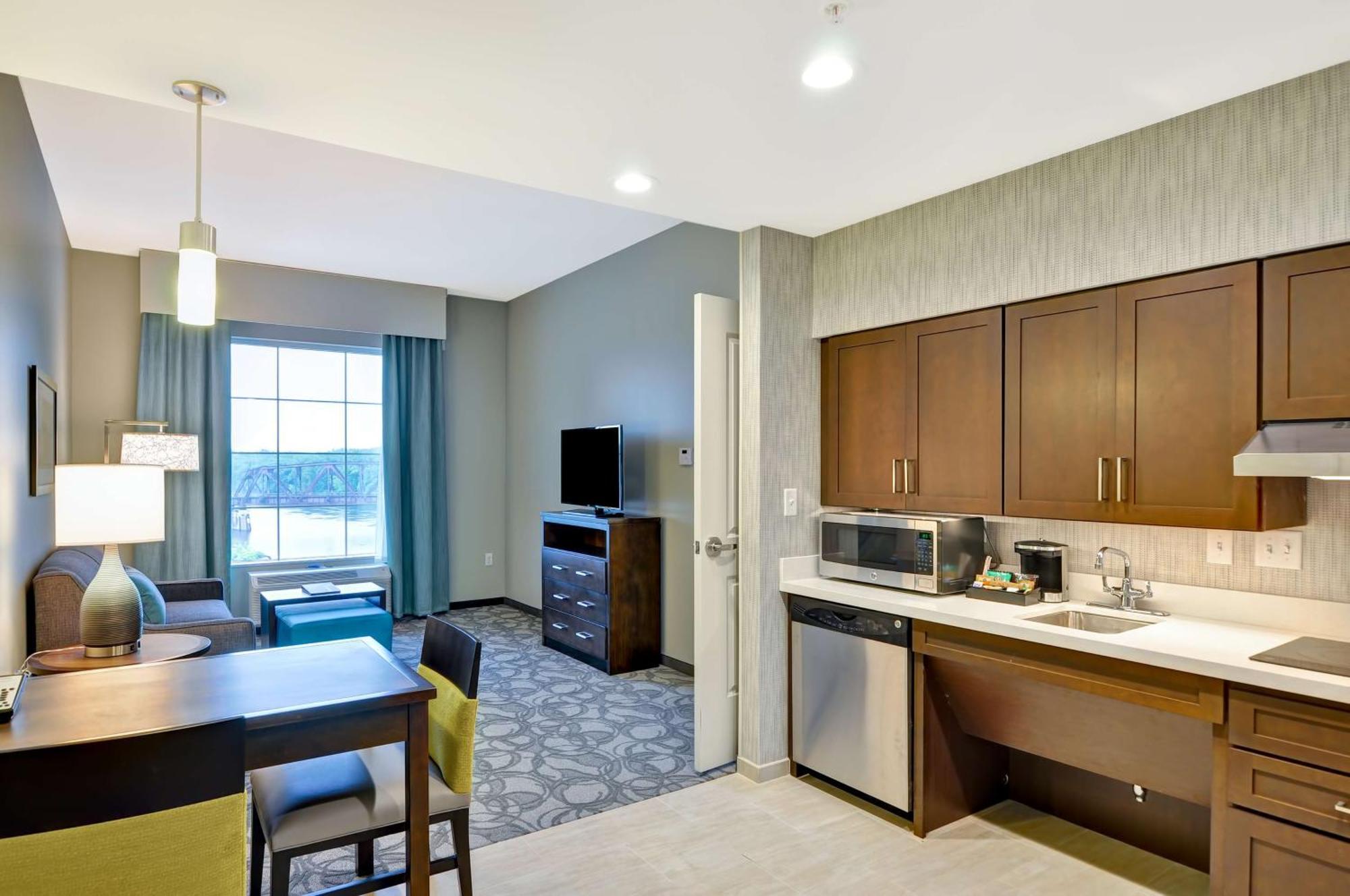 Homewood Suites By Hilton Schenectady Exterior photo