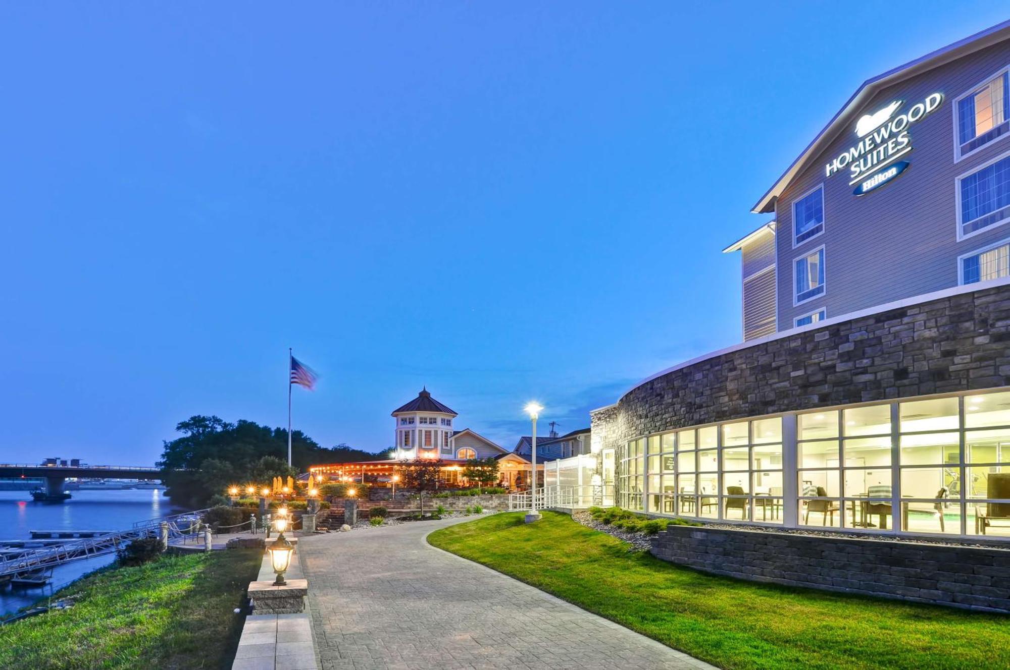 Homewood Suites By Hilton Schenectady Exterior photo
