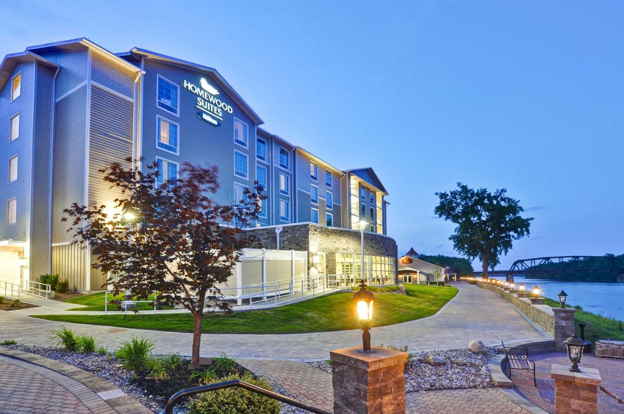 Homewood Suites By Hilton Schenectady Exterior photo