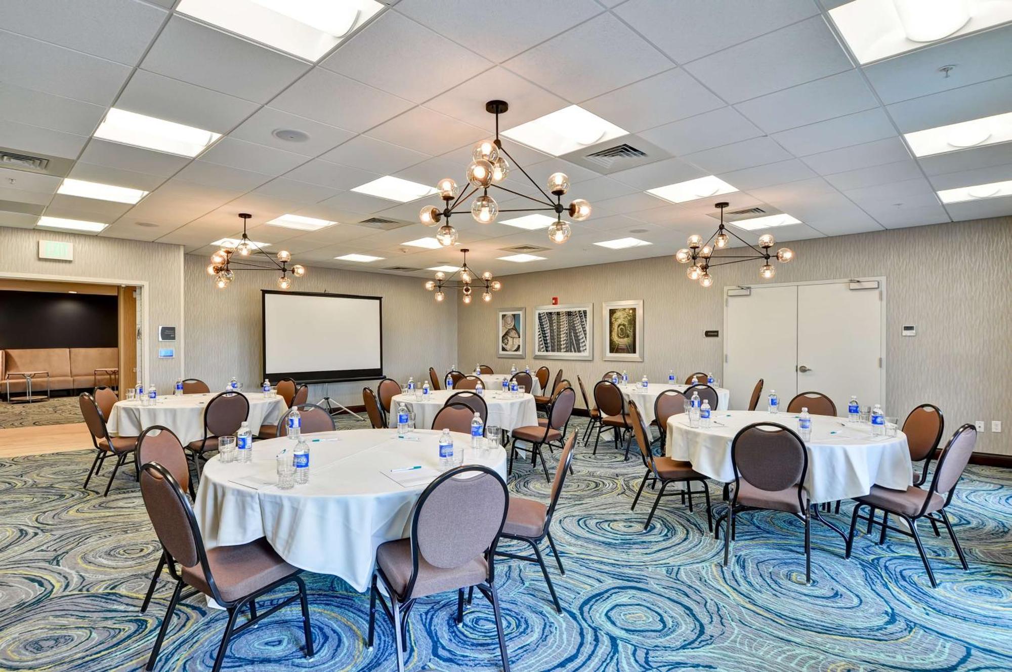 Homewood Suites By Hilton Schenectady Exterior photo